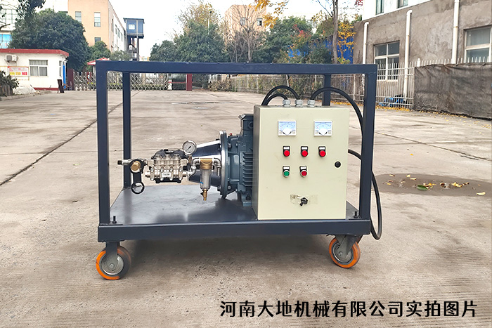 二手設(shè)備翻新除銹、除漆清洗機(jī)